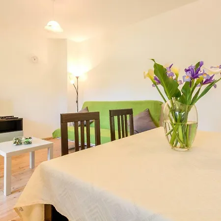 Apartment Prodan 2 *
